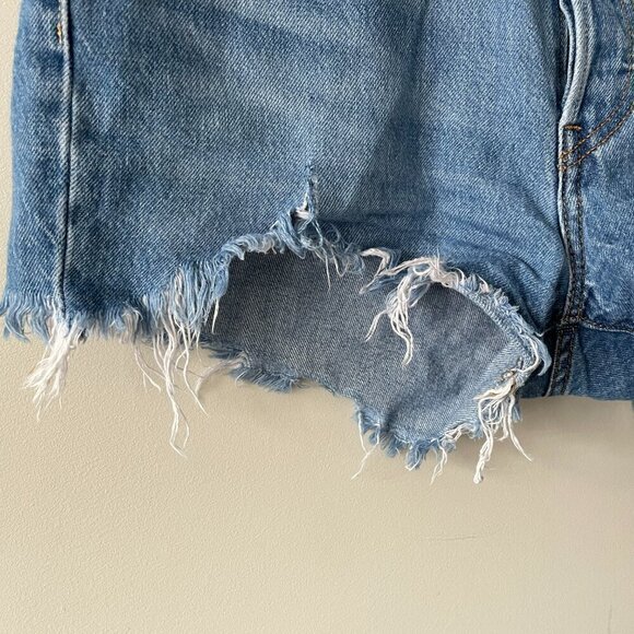 Levi's 501 High Rise Distressed Denim Medium Wash Casual Cutoff Shorts Blue 29 - Picture 5 of 9